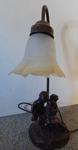 Table lamp