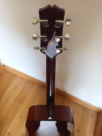 Acoustic Guitar