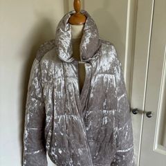 Forever 21 Plus size silver puffer jacket size 22