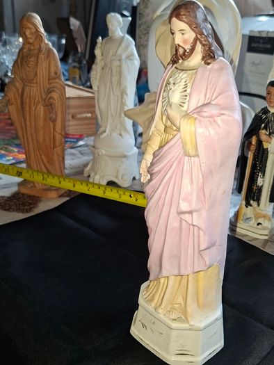 Sacred Heart of Jesus Statue, Postage Available or Collection is always welcome and Recommended in Rochfortbridge Westmeath