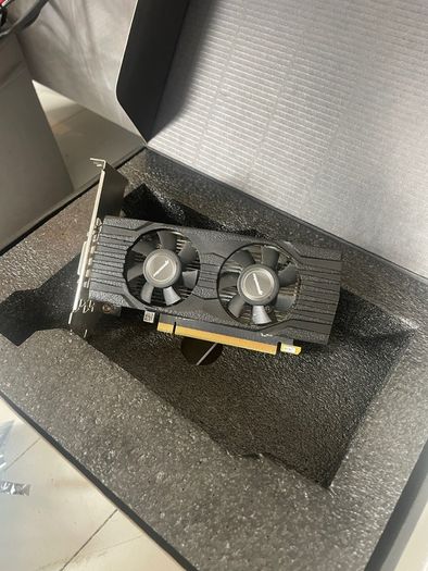 Asus Phoenix GTX1650 4GB