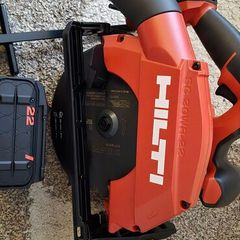 hilti saw and battery