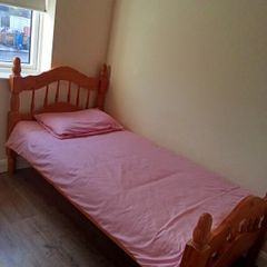 Solid pine single bed