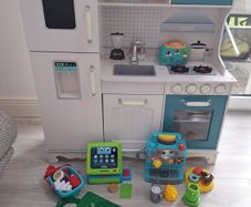 Toy Kitchen