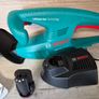 Bosch EasyHedgeCut 12V 350mm Cordless Hedgecutter inc 1x 2.5Ah and Charger Image 5