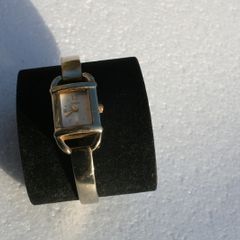 Timex Ladies  Watch (fresh battery works fine)