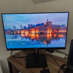 The Philips S Line 242S9JML/00 - Like New