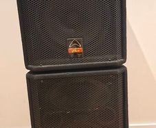 speakers
