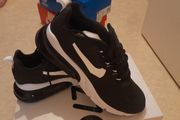 Nike Air max 270 react trainers  (NEW)