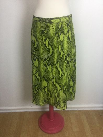 Neon yellow and black animal print chiffon midi skirt with side slit  size14 BNWTS includes postage