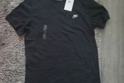 black Nike tshirt