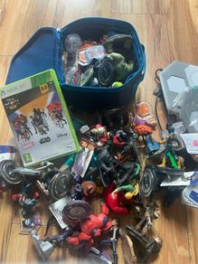 Disney Infinity Game and Figures
