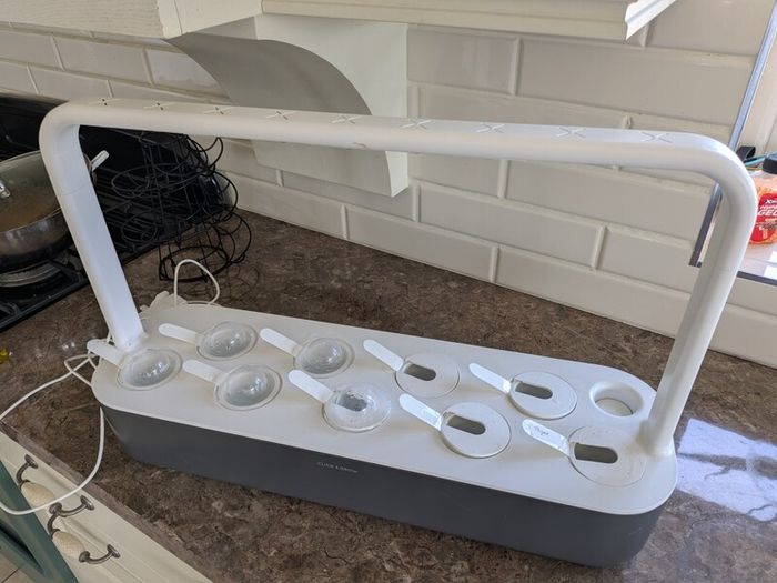 Click & Grow Smart Garden 9
