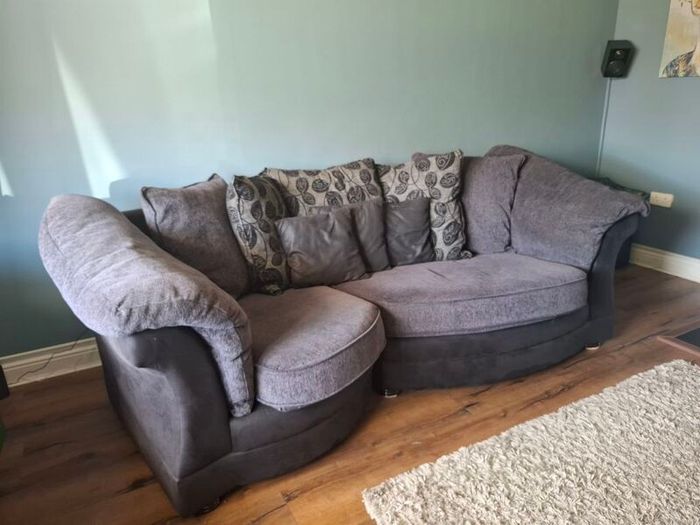 3 & 2 Seater Couch