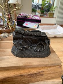 figurine