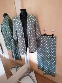 Women's Suit Nwt. Reduced