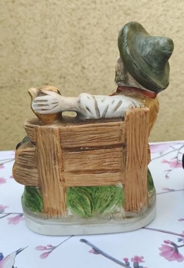 Two man figurines of Capodimonte style
