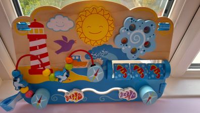 Cot Toy