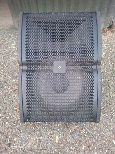 EV floor monitor tx1122