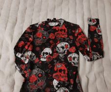 skulls and roses top