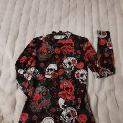 skulls and roses top