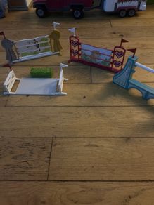 Schleich jumps