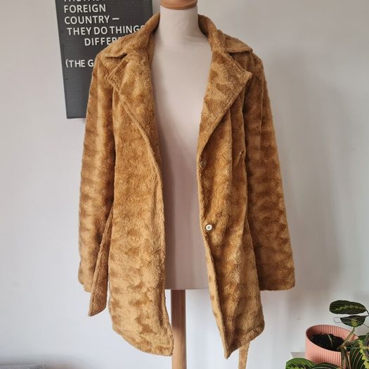 Vintage 1980s 1990s chenille teddy camel colour coat M L glamorous Christmas festive