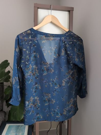 Floral top