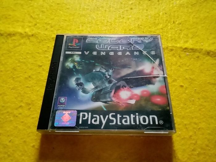 Colony wars Vengeance PlayStation 1 Ps1 PlayStation 2 ps2 games Original Pal version