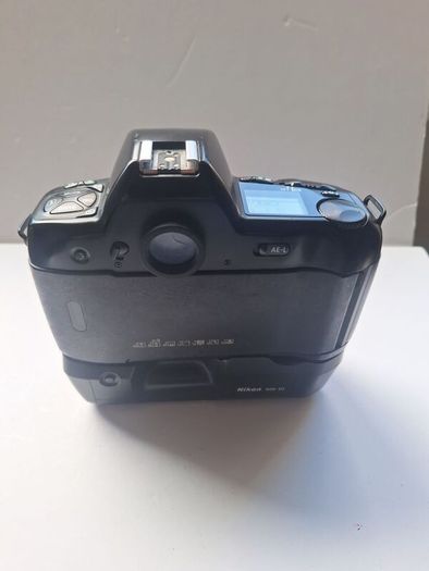 Nikon F90X professional 35mm film camera