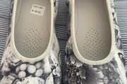 Ladies shoes