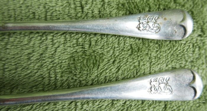 Antique Victorian-era Floral Silver Plate Butter Knifes