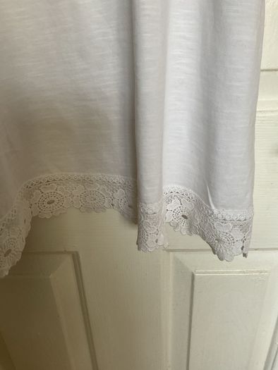 Ladies top size 18