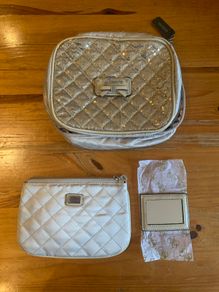 Guess Cosmetic Bag