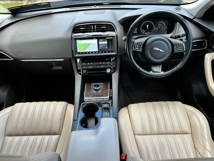 Jaguar F Pace Portfolio 4WD VGSH New NCT 12450