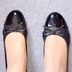 BRAND NEW Pavers flat slip ons