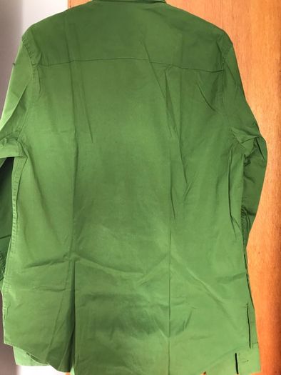 green colour tee shirt