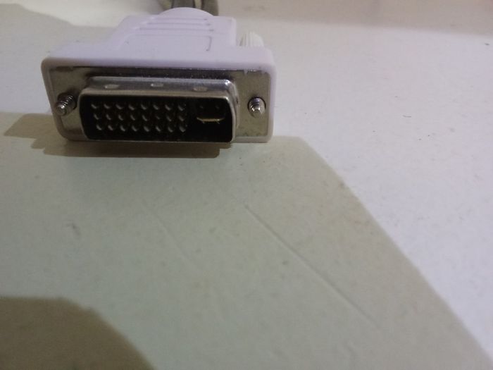 Splitter Cable DVI (M) to DVI (F) and VGA (F)