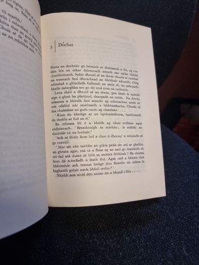 Oineachlann. Hardcover . First Edition. 1968 . Criostoir O Floinn
