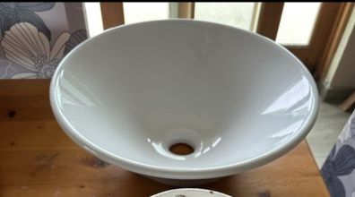 ceramic bathroom sink