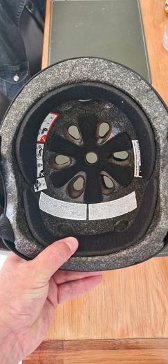 Skate/ bike helmet with pads