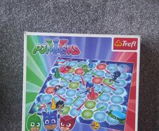 pj masks snakes and ladders game