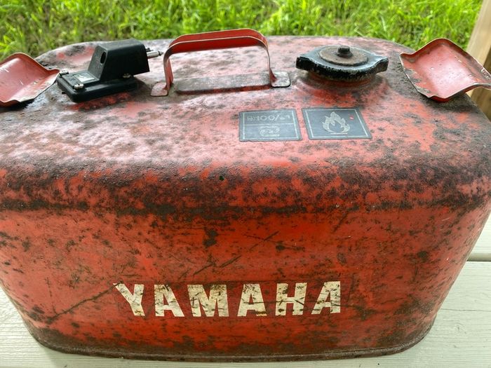 Boat fuel tank