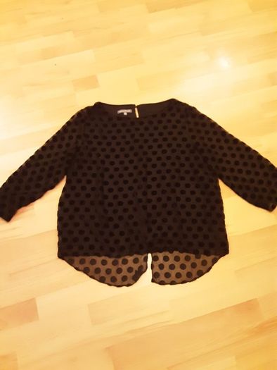 Laura Ashley  Elegant and Sophisticated Top, with a Spotted Pattern/Colour: Black  .. Size: 12 UK  40 EU/Price Drop