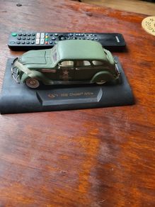 Toy car