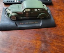Toy car