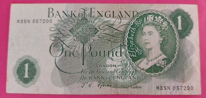 Bank of England REPLACEMENT One pound note 1967 Very fine condition