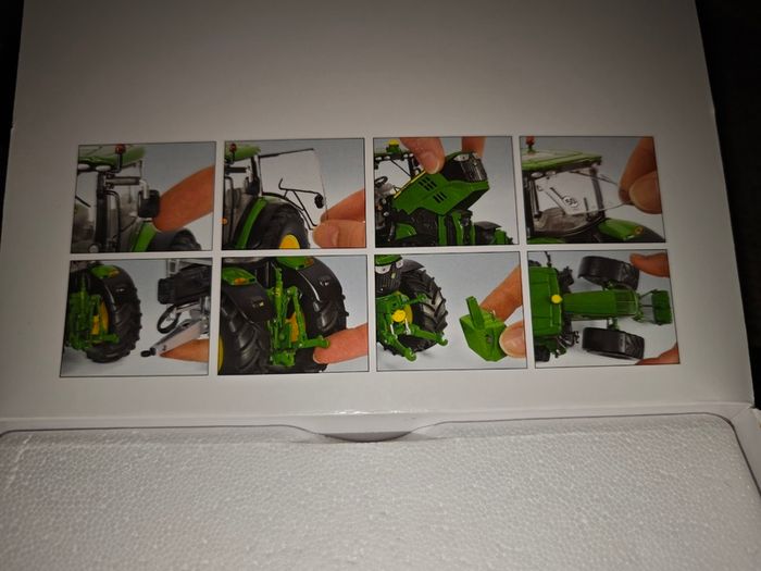Wiking John Deere 6250R 1/32 Scale Model