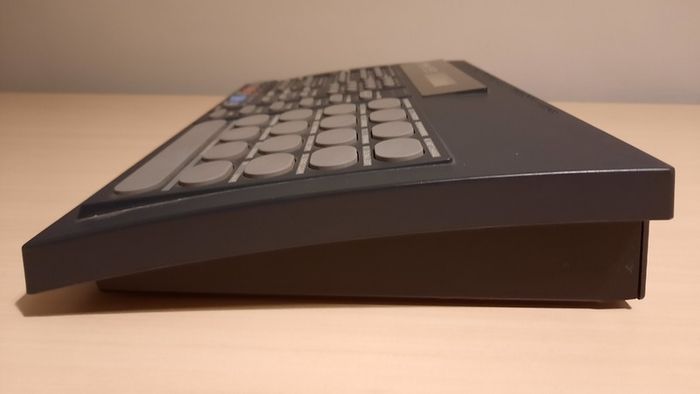 Roland R-70