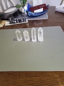 Quartz crystals large